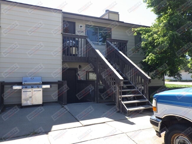 Building Photo - Ealges Nest Apartments Unit B