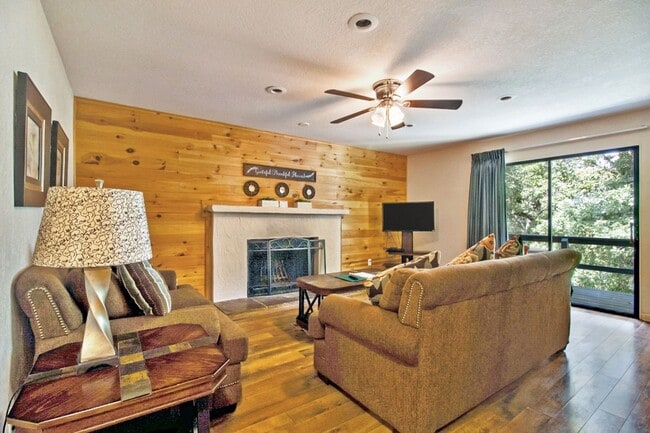 Photo - 8005 Cherokee Trail