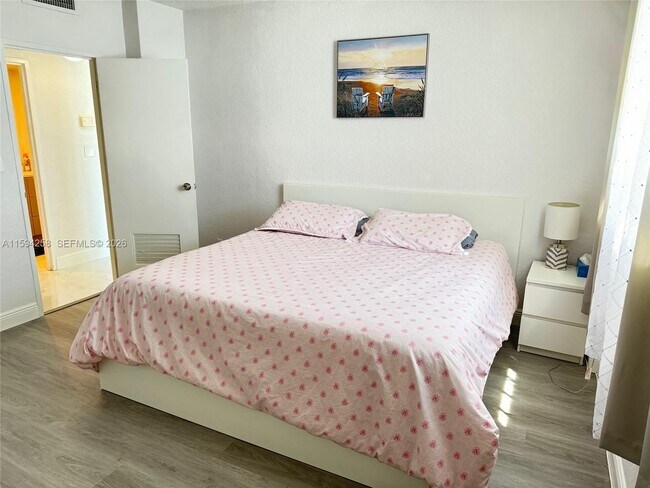 Photo - 3901 S Ocean Dr Unit 14Z