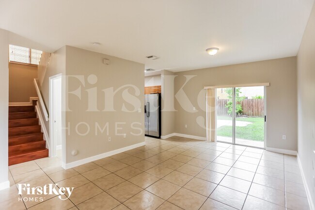 Photo - 1119 NE 41st Ave