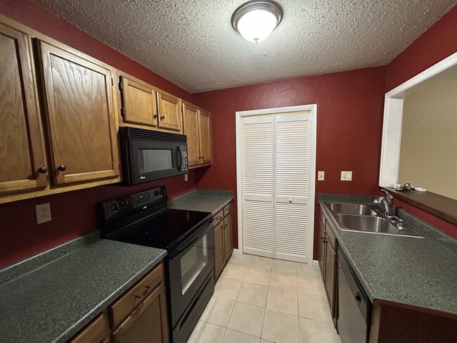 Photo - 4969-4967 7 Pine Cir