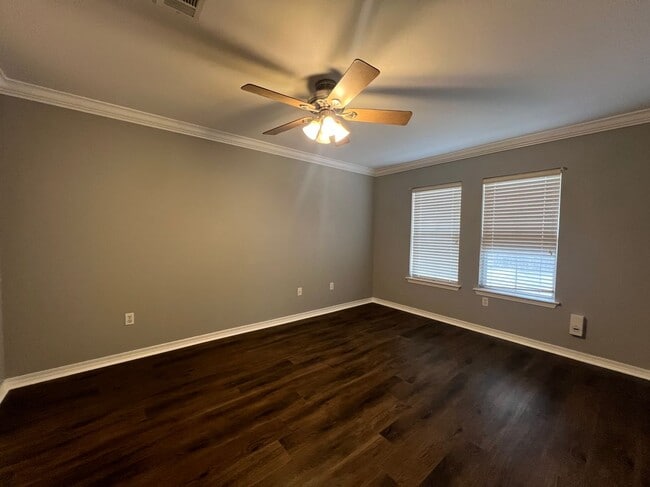 108 Brandi Ln