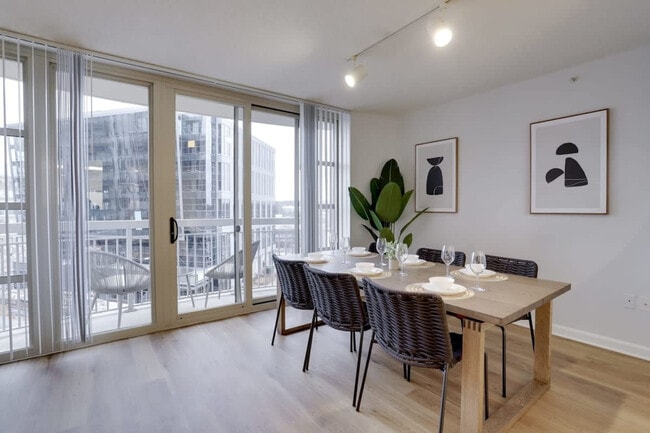 Photo - 901 N Pollard St Unidad FL6-ID1022556P