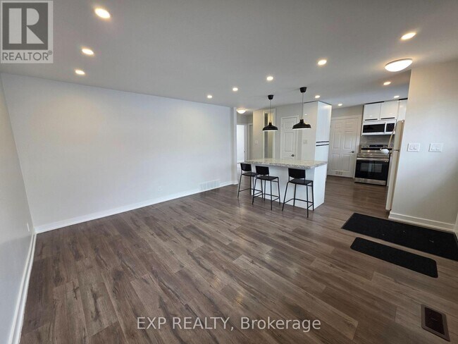 Photo - 77 Kulpin Ave