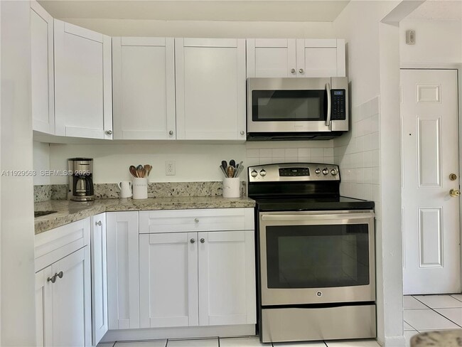 Photo - 8311 SW 142nd Ave Unit J205