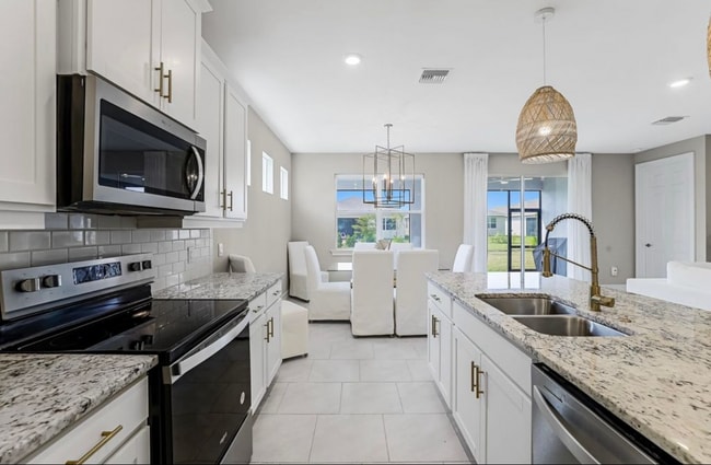 Photo - 440 Coral Reef Pl