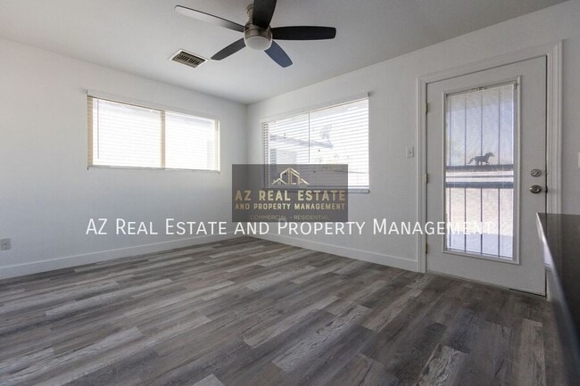 Photo - 3417 E Windsor Ave