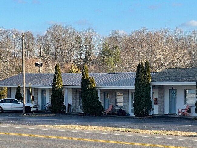 Photo - Studio Apt For Rent in Kuttawa Near Lake Unit 6