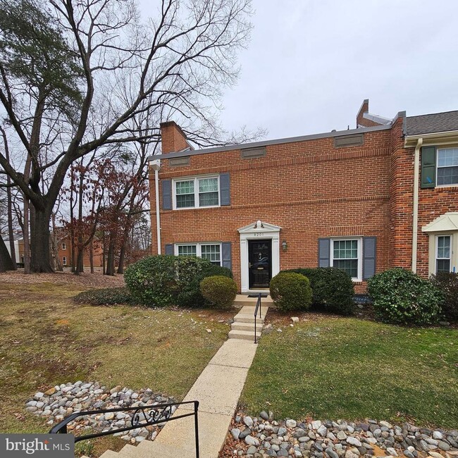 Photo - 8201 Carrleigh Pkwy Townhome