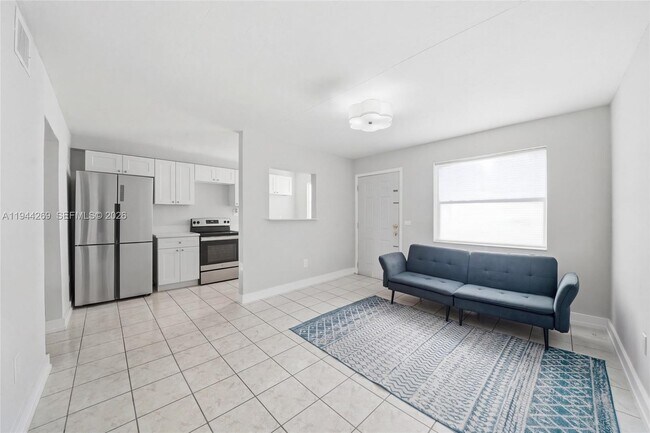 Photo - 2651 NW 13th St Unit 41