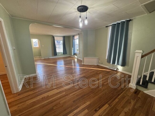 Photo - 908 Spruce St