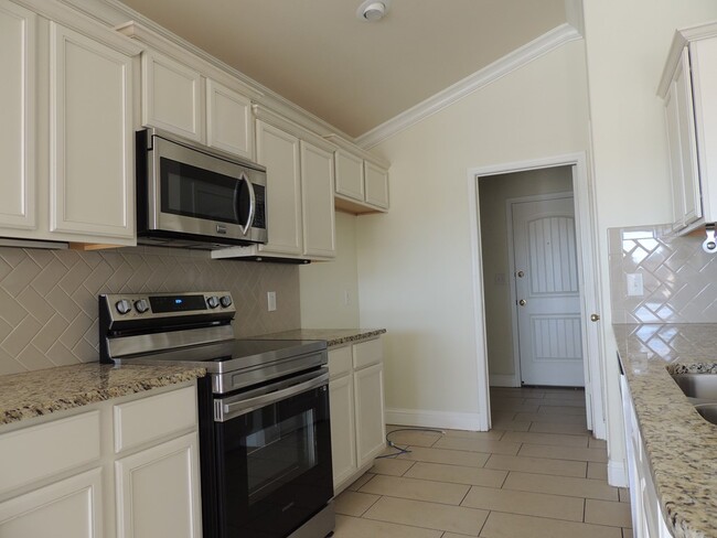 Photo - 9912 Agave Ave