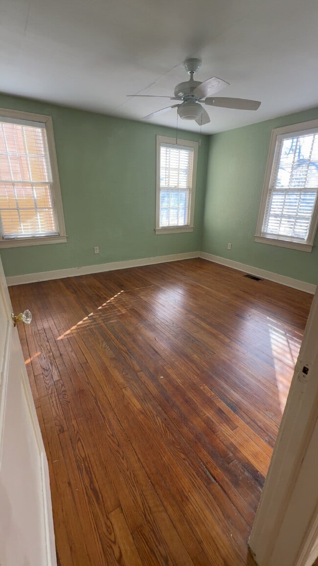 Photo - Belhaven apartment for $1295 with washer/ dryer and water included!! Unit 1