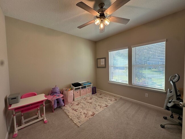 Photo - Spacious Home in Growing Area of St Johns County