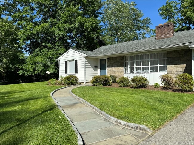 Building Photo - 3 Stonewall Ln