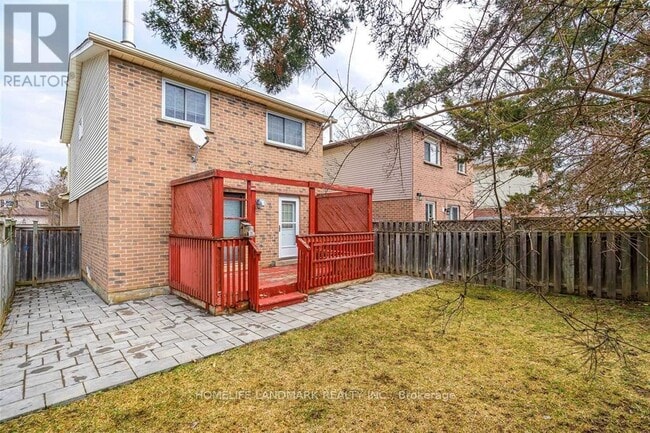 Photo - 23 Bluesky Crescent