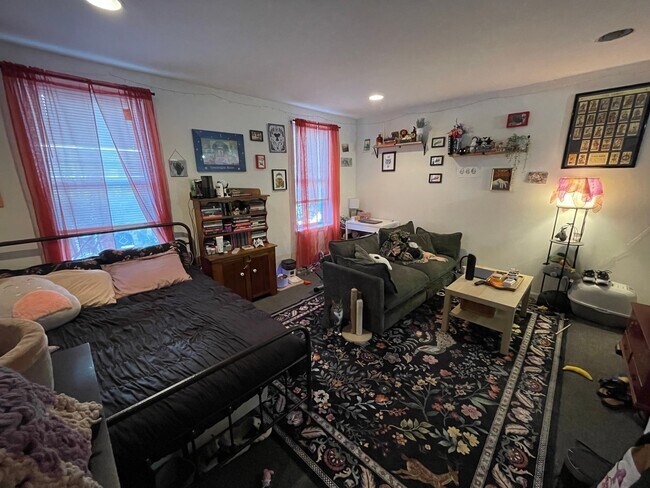 Photo - 724 S 16th St Unit Apt 2F