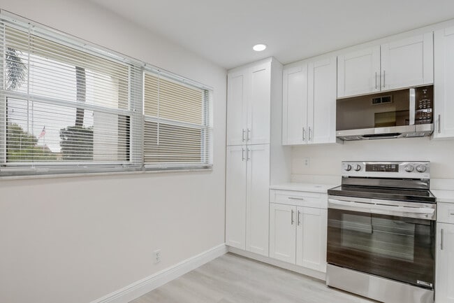 Photo - 3595 Birdie Dr Unit 103