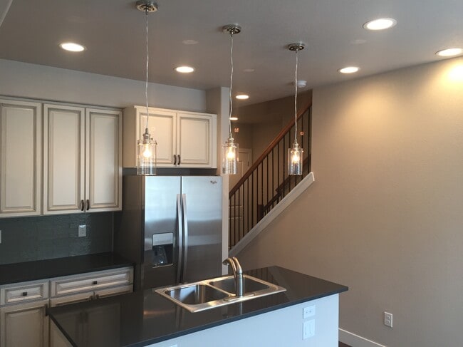 Photo - 2943 Lawrence St