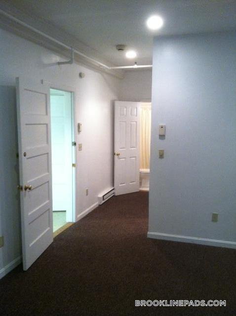 Photo - 1077 Beacon St Unidad B