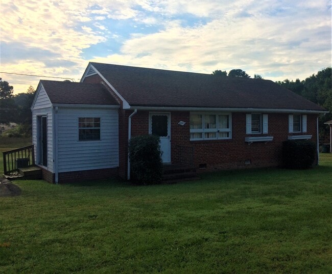 Photo - 2021 N Parham Rd House