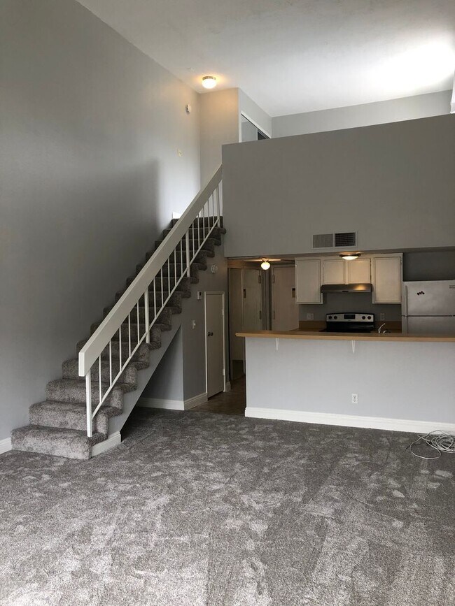 Photo - Mission Verde Top Floor-End Unit Loft Bedroom Condo in the Heart of Mission Valley near SnapDrago...
