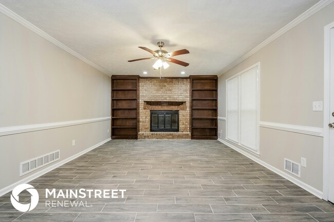 Photo - 130 Wilmington Ln