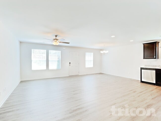 Photo - 4945 Westerly Dr