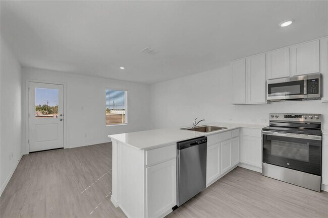 Photo - 309 Marty Allen Lp