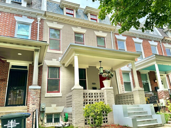 Exquisite 3 Bedroom Columbia Heights Diplo... - Exquisite 3 Bedroom Columbia Heights Diplo... Townhome