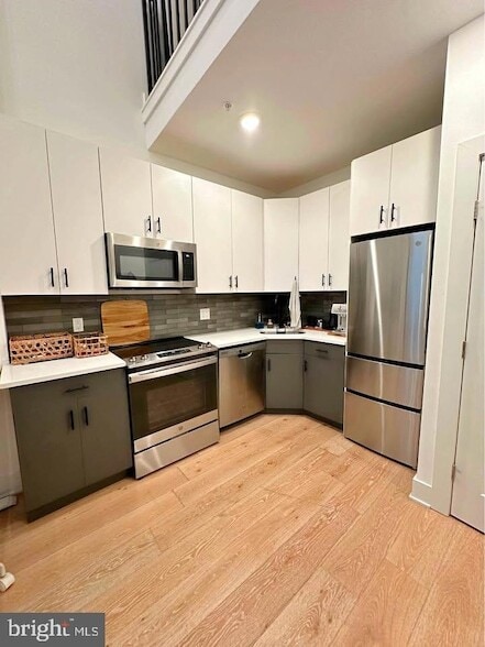 Building Photo - 136 Chestnut St Unit 3F
