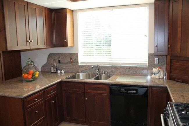 21950 Birds Eye Dr