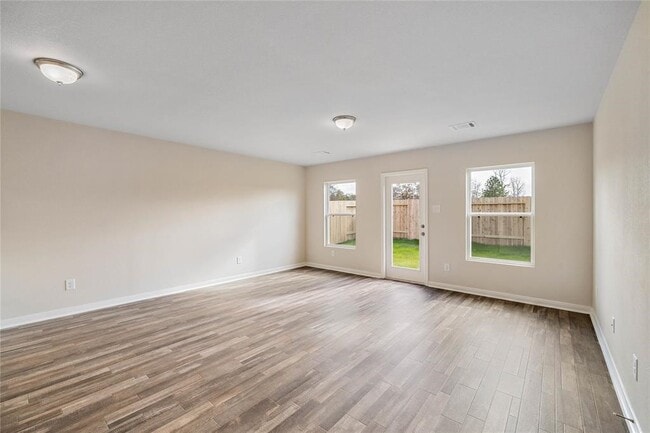 Photo - 164 Red Clover