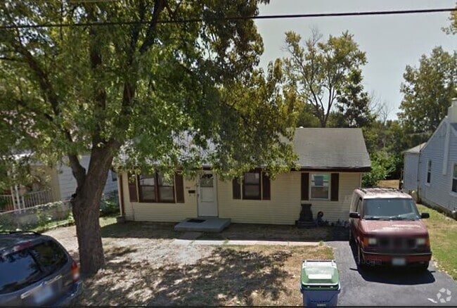 Building Photo - House for Rent in St. Ann