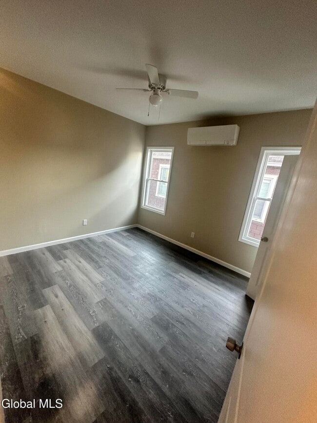 Photo - 22 Wilson Ave Unit 2