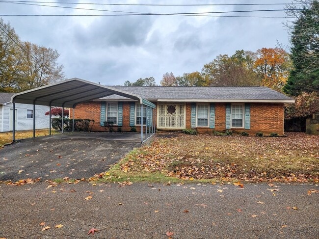 Building Photo - 1402 Loberg Ln