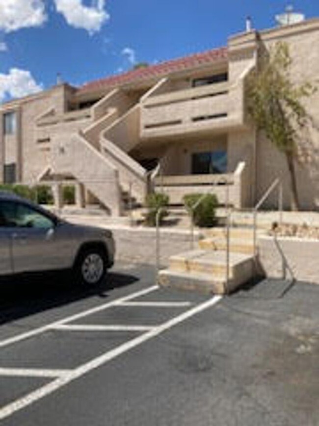 Laughlin Bay Village- 2 Bedroom Condo! - Laughlin Bay Village- 2 Bedroom Condo!