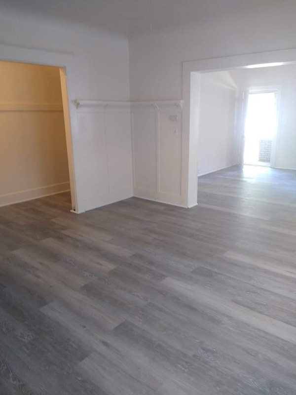 Photo - 524 Flora St