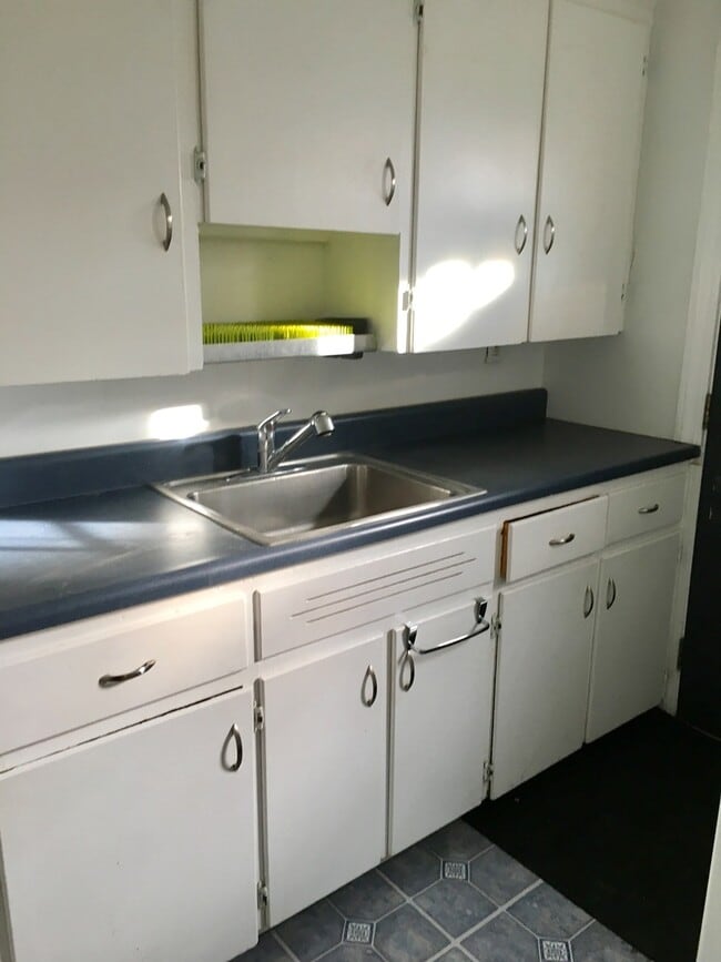 Photo - 310-312 Henry SE Unit 312 Henry