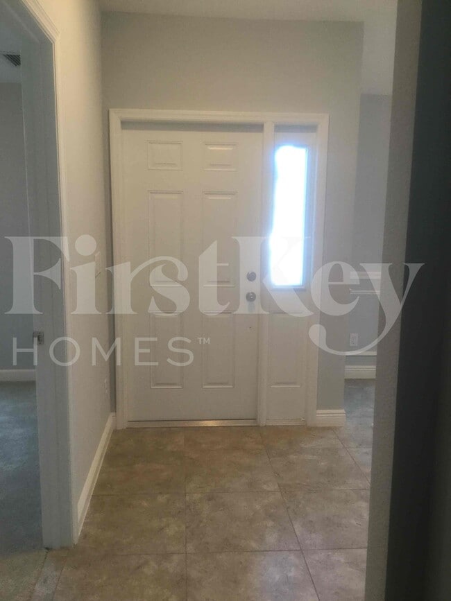 Photo - 328 SW Ridgecrest Dr