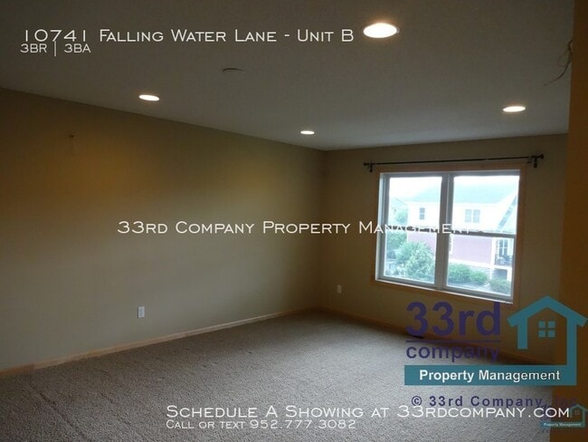 Photo - Tri-Level townhome in Dancing Waters of Wo...