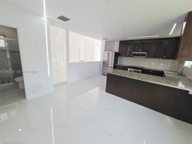 Photo - 4490 SW 19th St