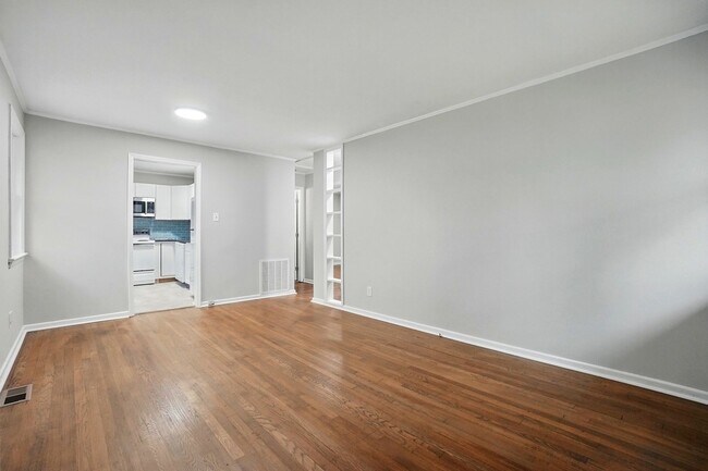 Photo - Charming 2BR Duplex in Charlotte