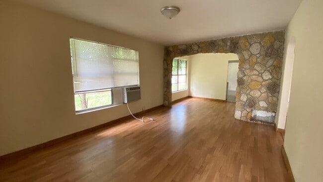 Photo - 229 Candler Ave