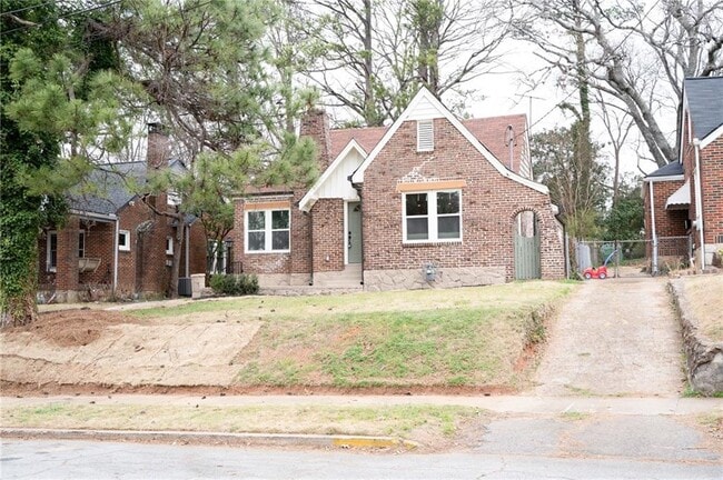 Photo - 1395 Winburn Dr