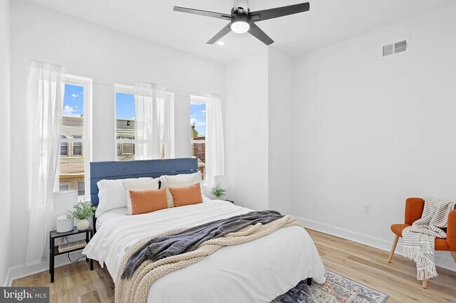 Photo - 2319 N Fawn St