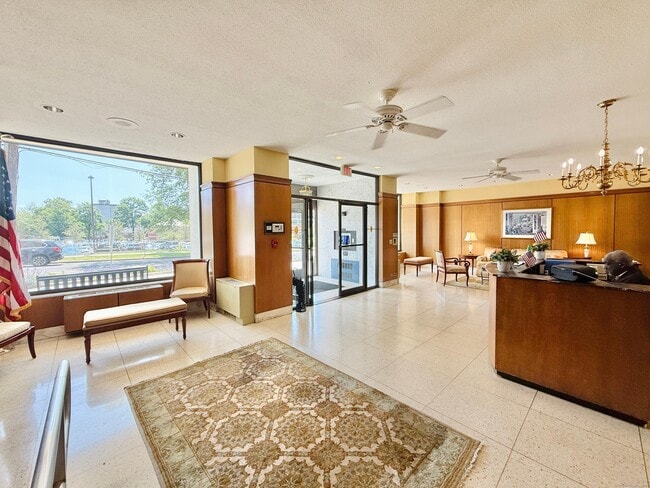 Photo - 1 Strawberry Hill Ct Unit APT 1A