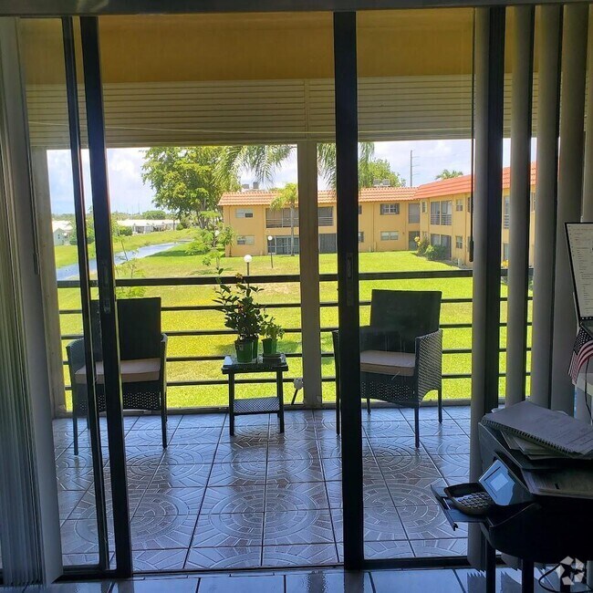 Building Photo - 2161 Woolbright Rd Unit M201 Rental
