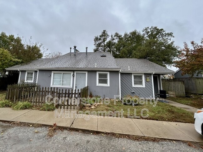 Photo - 1901 E 23rd St Unidad B - 2