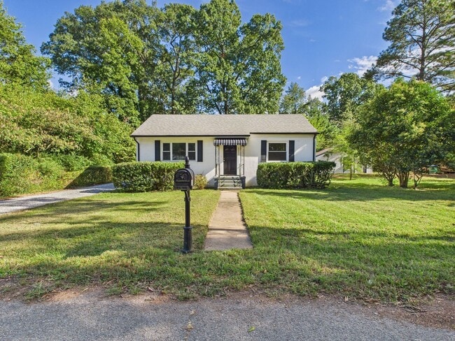 Photo - 1815 Powell Rd